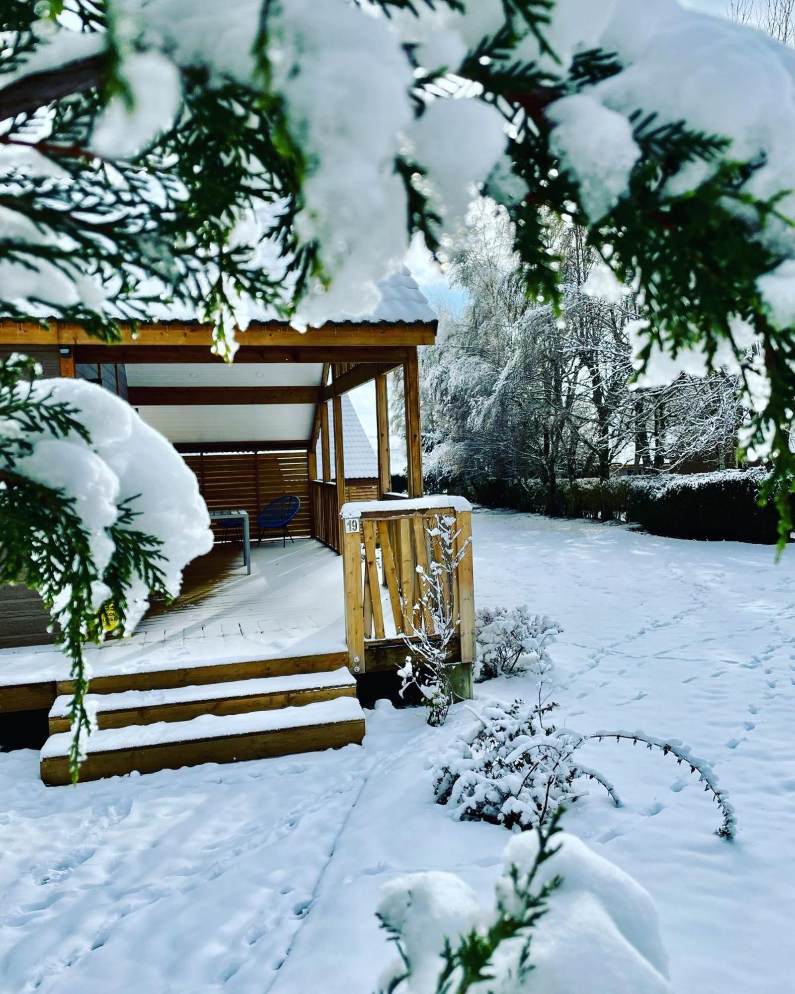 Hotel Domaine Les 2 Mondes Aydat Zewnętrze zdjęcie